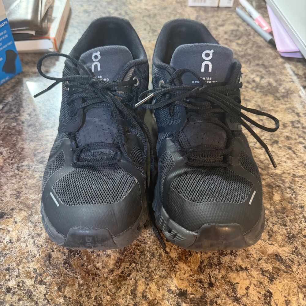 On Running Cloud X Womens 9.5 Black Sneakers 59.98905 Running Shoes